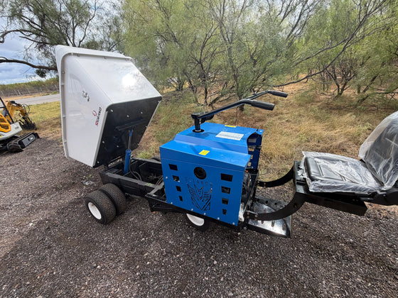 SDLaunch DT1300 wheeled mini dumper with hopper raised