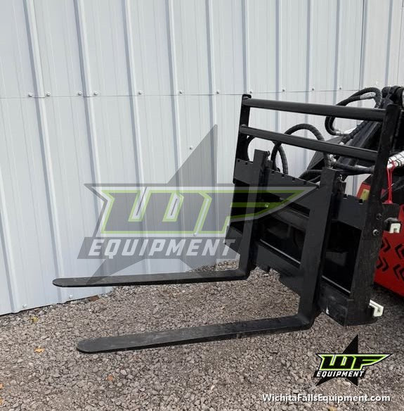Future 29 in. Mini Skid Steer Hydraulic Pallet Forks - Toro Dingo Mount