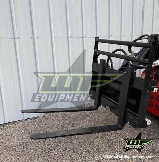 Future 29 in. Mini Skid Steer Hydraulic Pallet Forks - Toro Dingo Mount