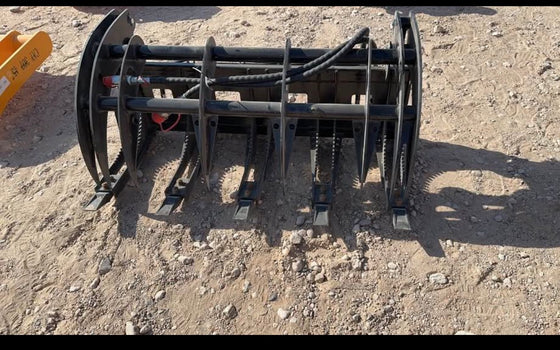 Mini Skid Steer Grapple - 44 in. Curved, Toro Dingo Mount