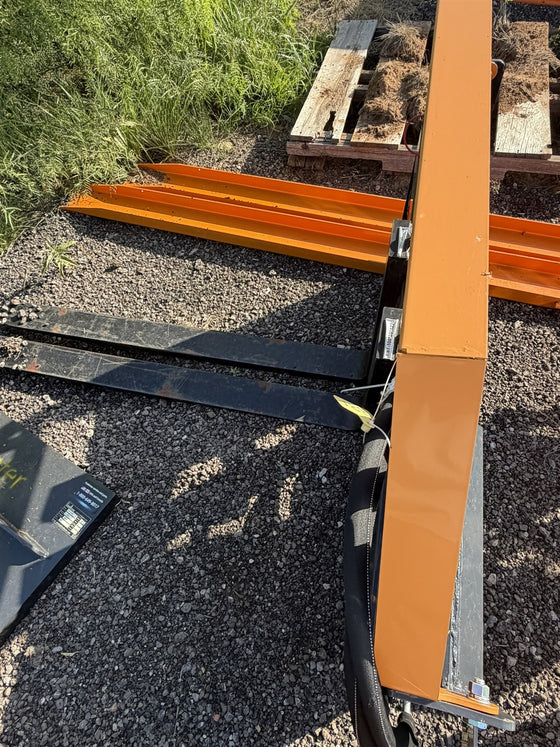 Wolverine Hydraulic Pallet Forks - Skid Steer